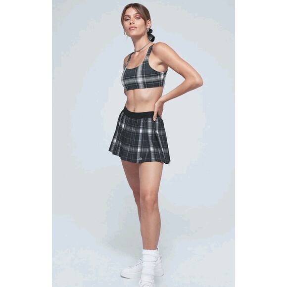 ALO Pants - NWT Alo Yoga Legacy Plaid Varsity Tennis Skirt -Black/White Size Medium